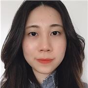 A law student with strong English skills